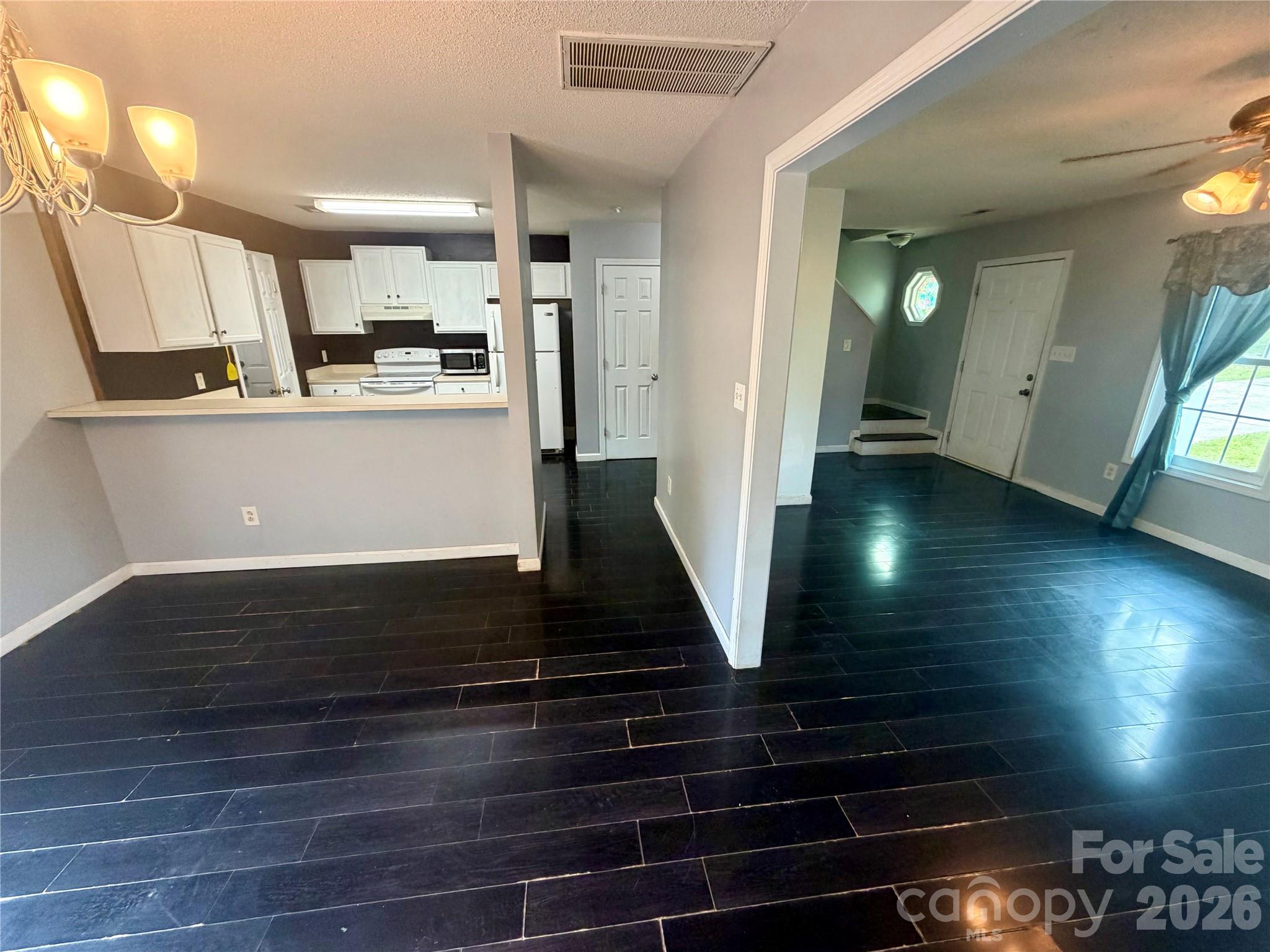 Windward Oaks - Residential