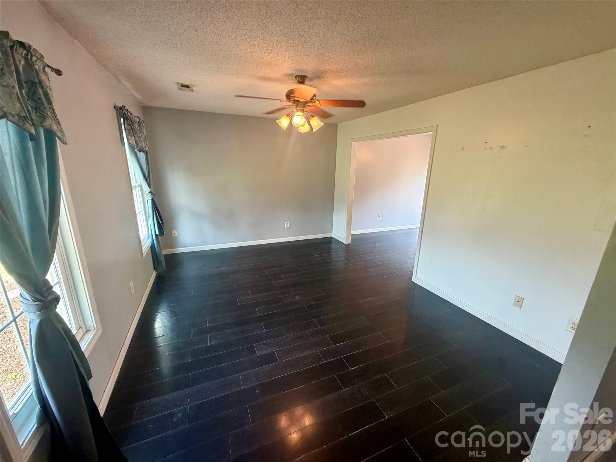 Windward Oaks - Residential