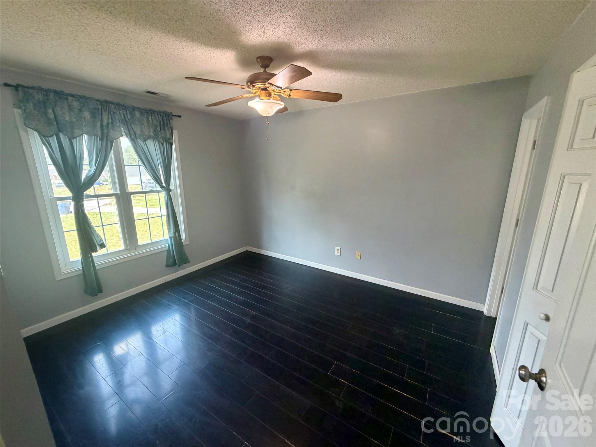 Windward Oaks - Residential