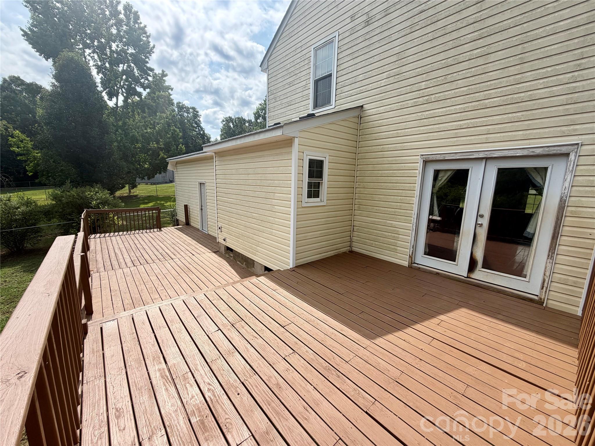 Windward Oaks - Residential