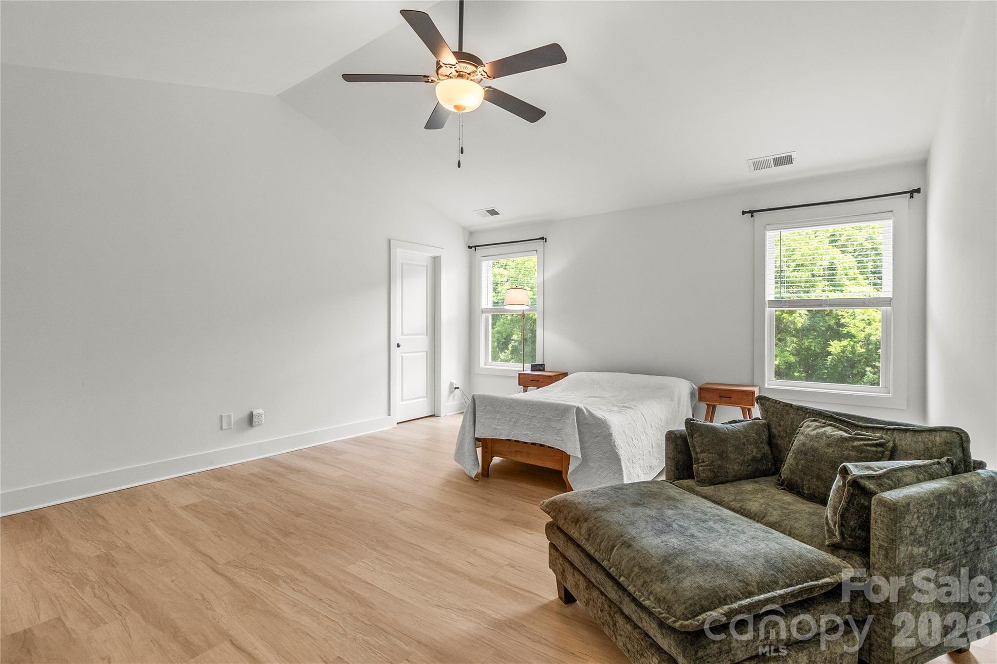 Lincoln Greens - Residential
