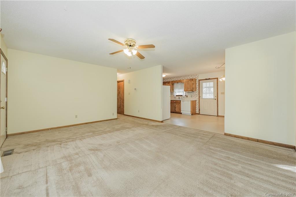 Quail Lakes - Residential