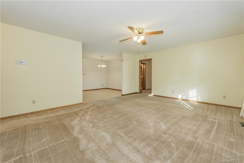 Quail Lakes - Residential