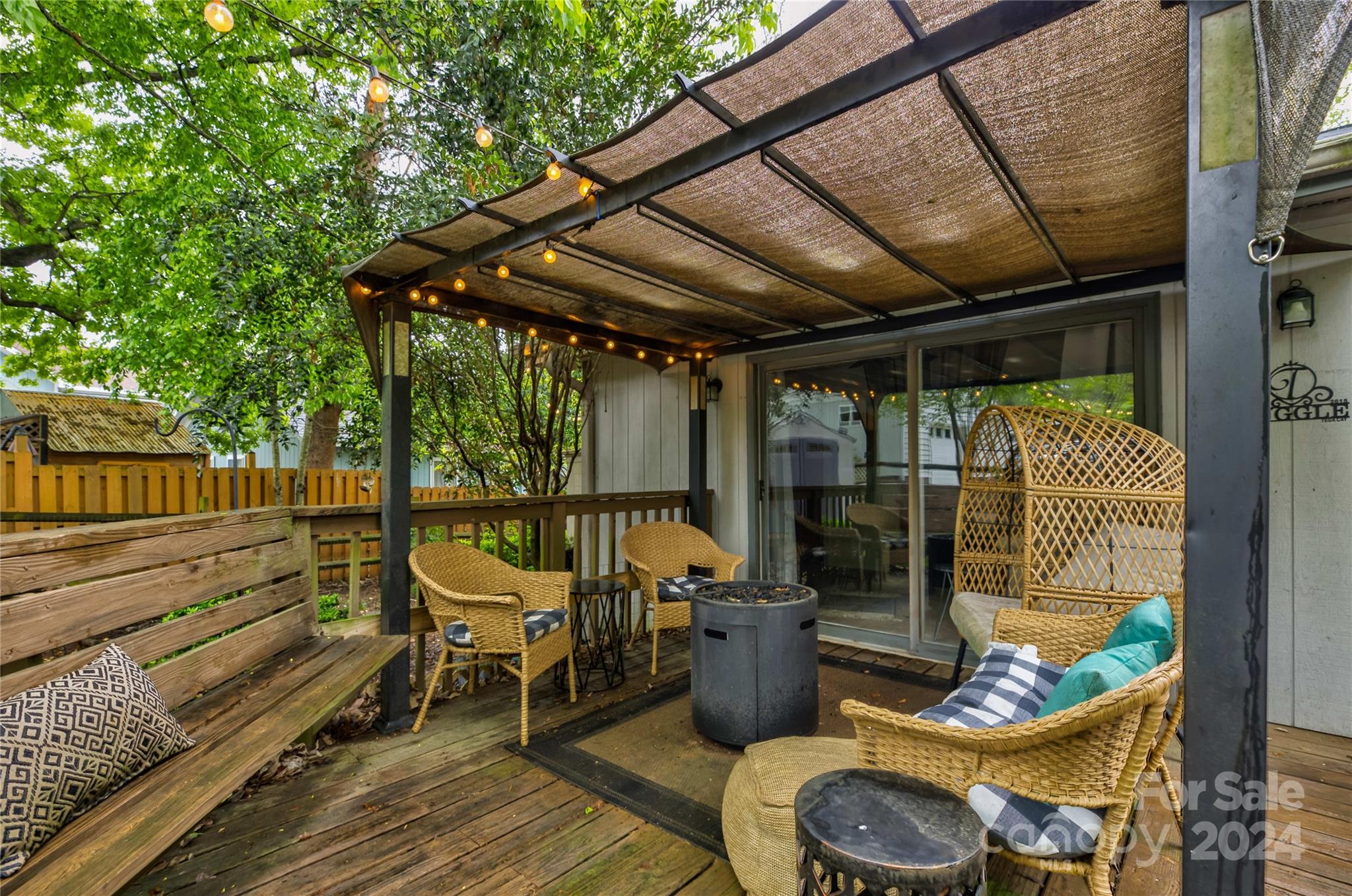 Tega Cay - Residential