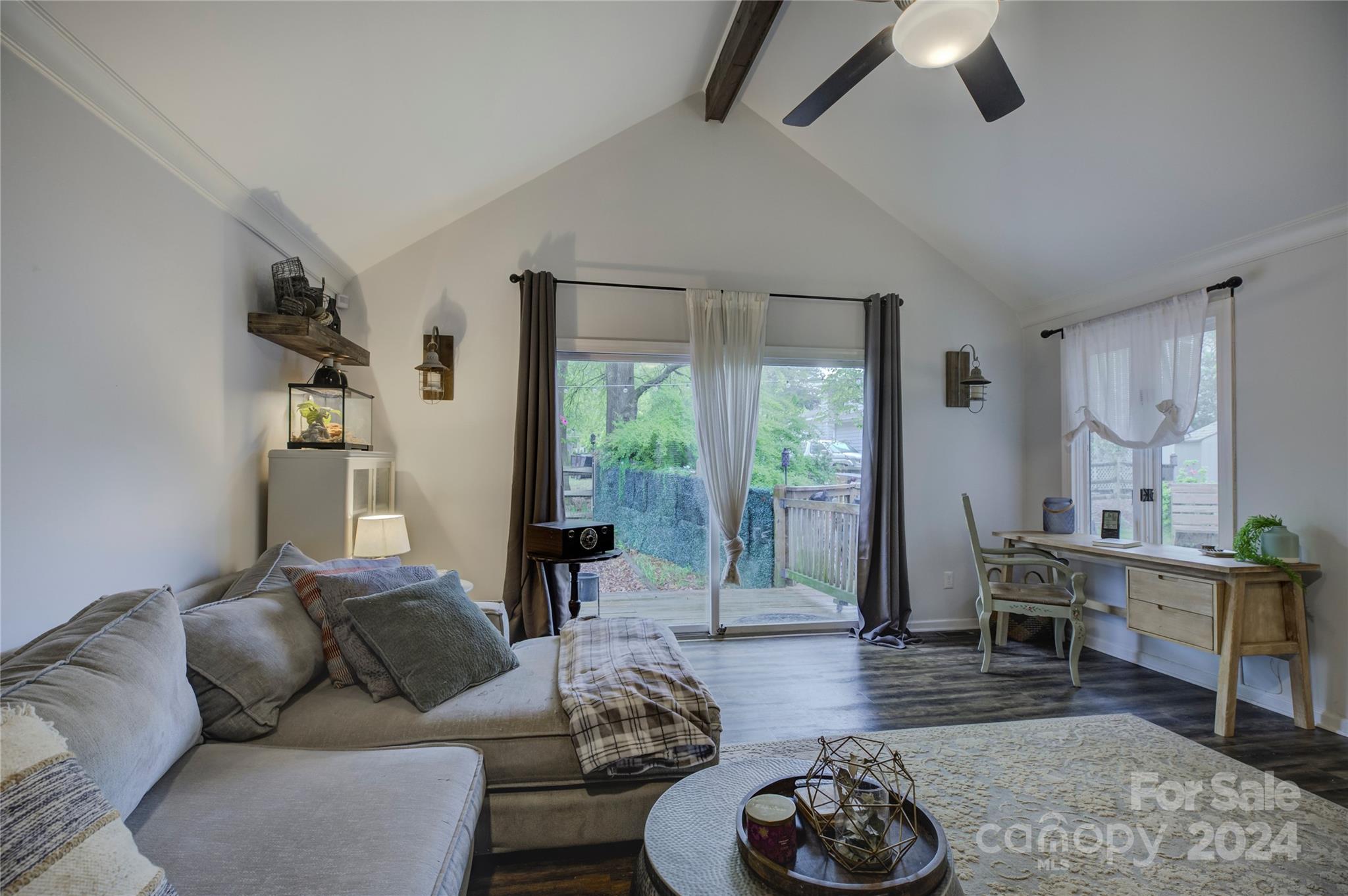 Tega Cay - Residential