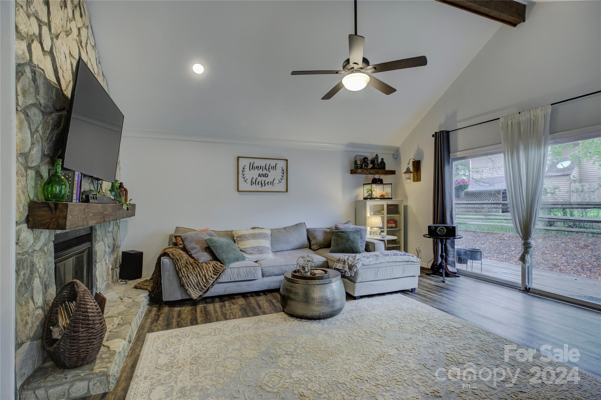 Tega Cay - Residential