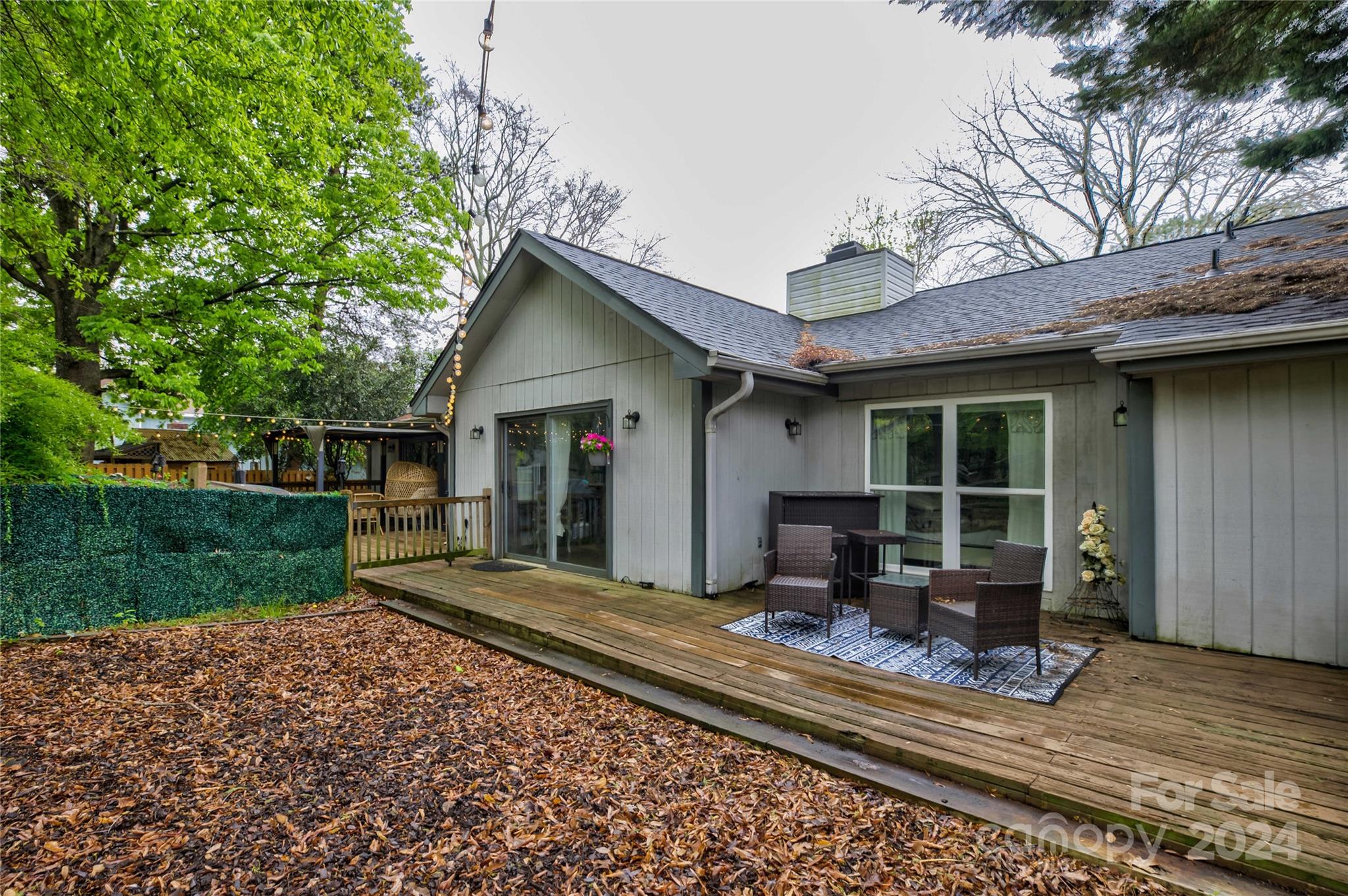Tega Cay - Residential
