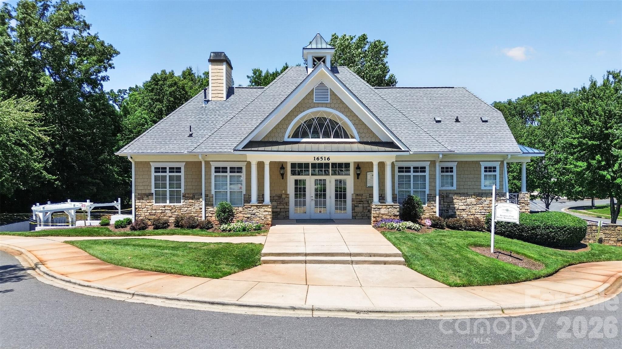 Old Stone Crossing - Residential