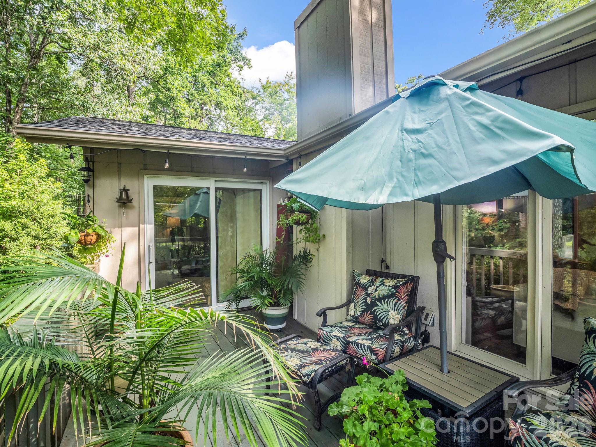 Diamond Ridge Condominiums - Residential