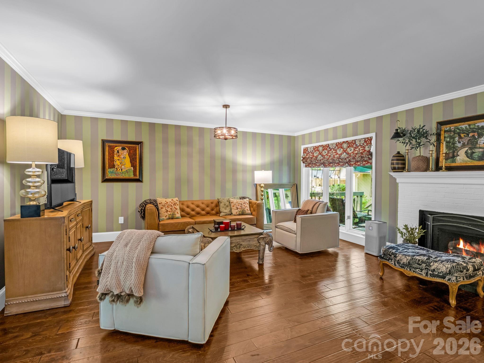Diamond Ridge Condominiums - Residential