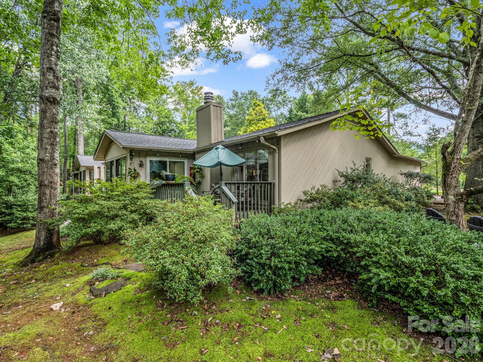 Diamond Ridge Condominiums - Residential