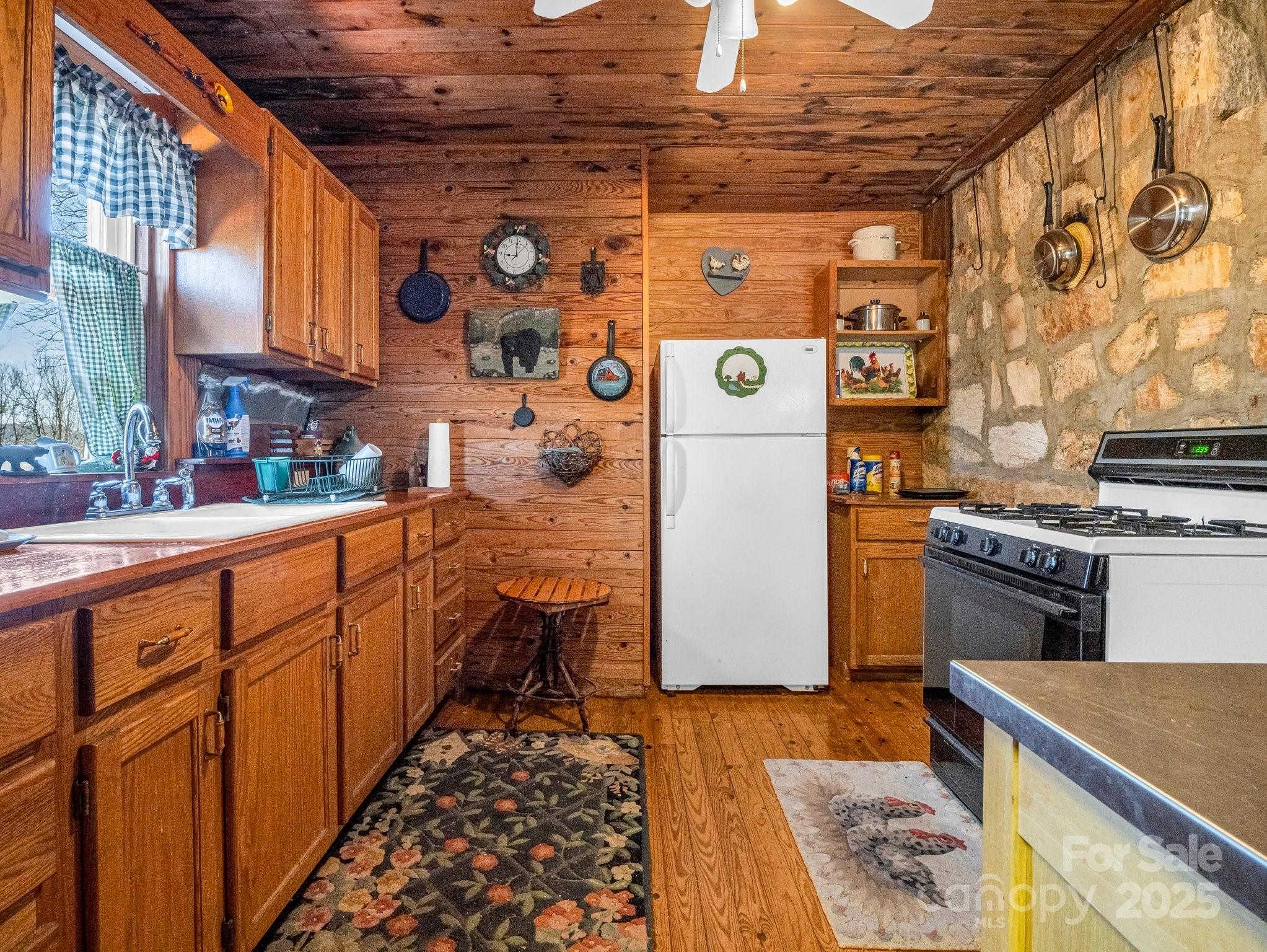 Pinnacle Point - Residential