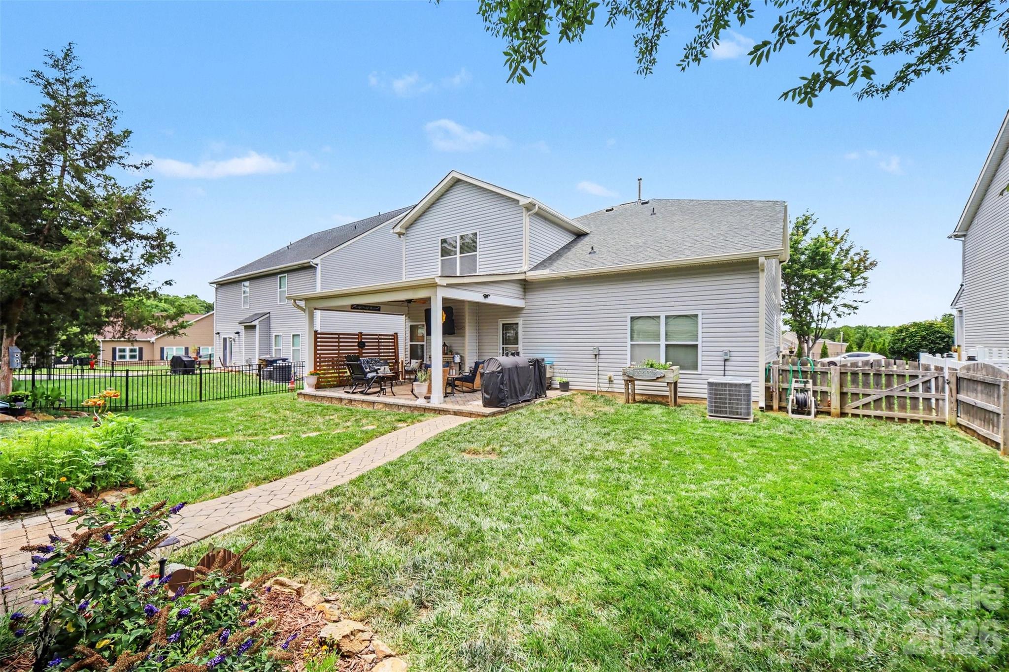 Brandon Oaks - Residential