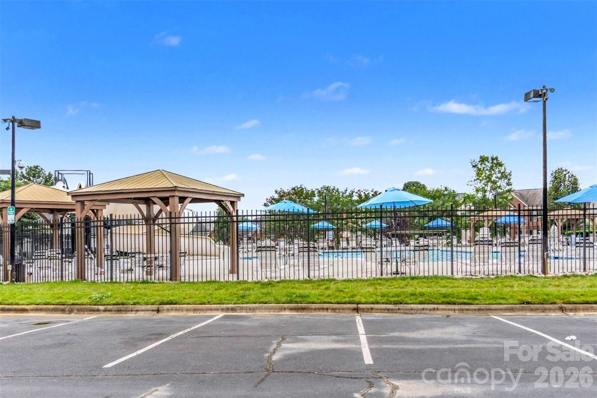 Brandon Oaks - Residential