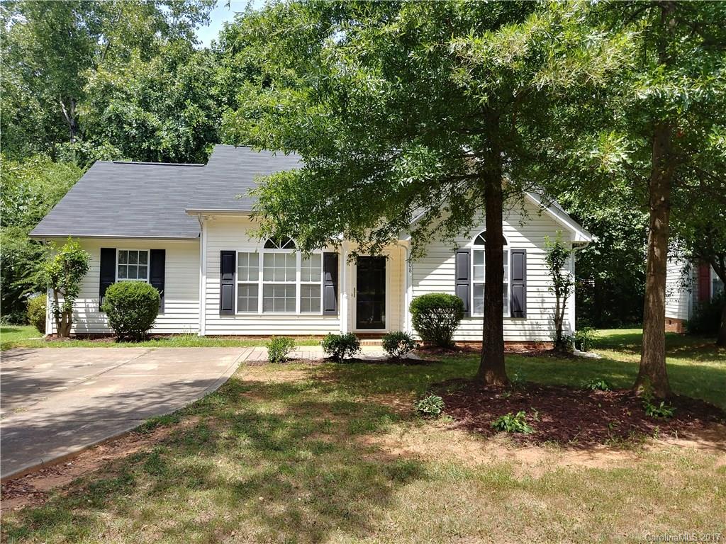 Adorable 3 bedroom 2 bathroom ranch perfect for anyone! This home is located in a culdesac in the quiet community of Hubbard Glen. All of the carpet in this home has recently been replaced. Full suite of appliances in the kitchen with plenty of counter space. Separate laundry room with Washer and Dryer included. Large master suite with tray ceiling is on one end of the home. Two bedrooms that share a bath are on the other. Don't forget the deck and Fenced in Yard. Come See Today!!!