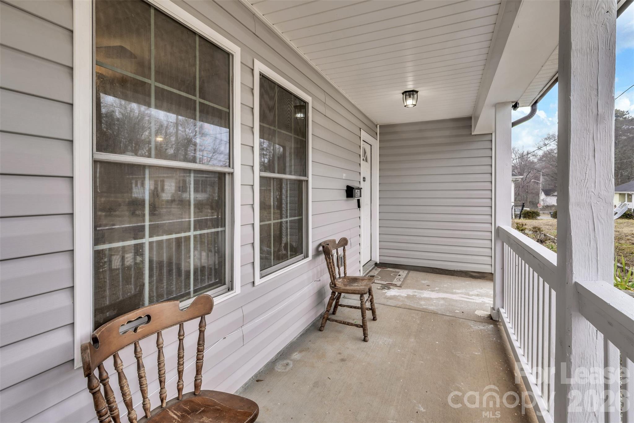 Groves Thread Company - Residential Lease