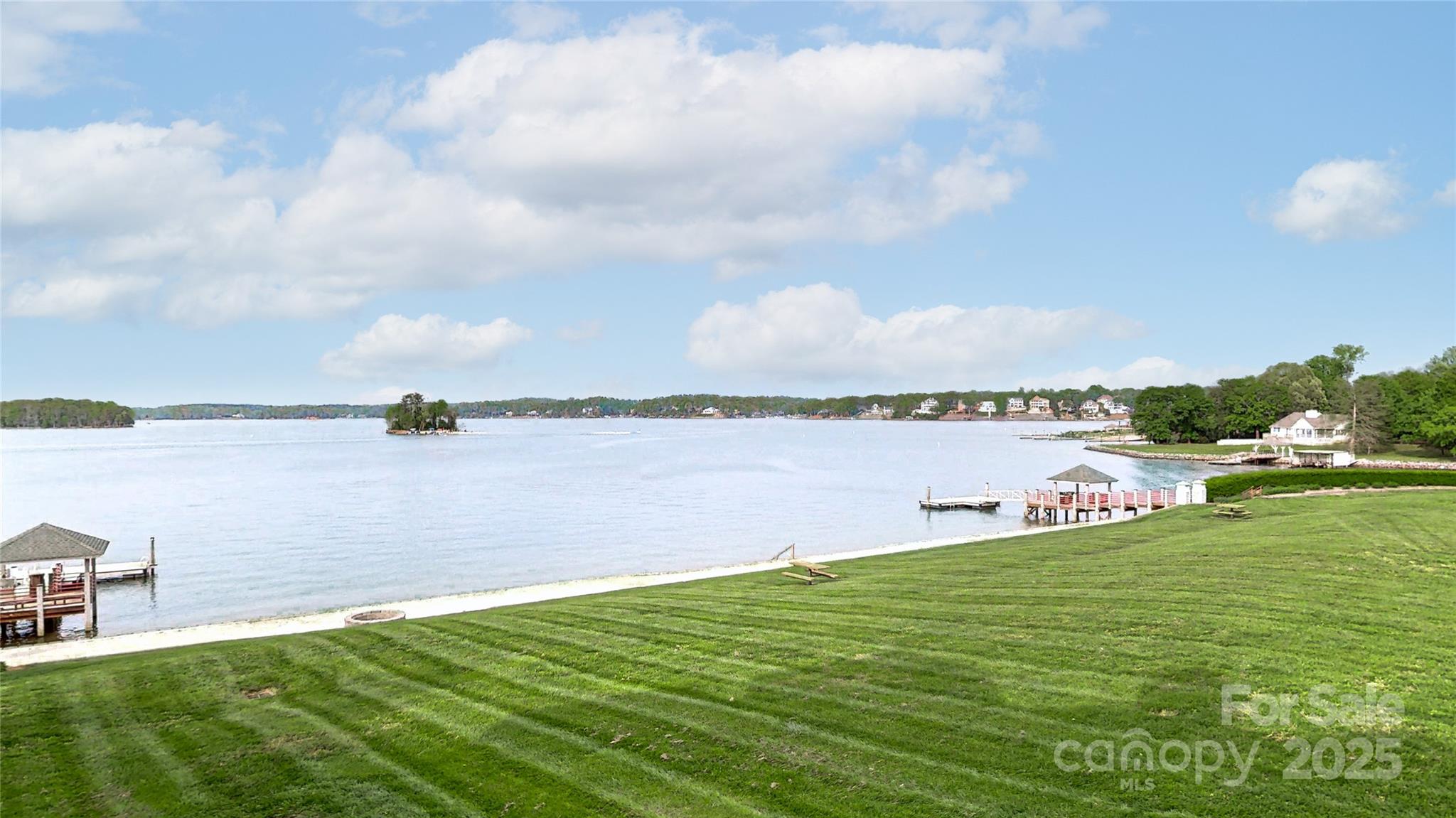 Lake Club - Residential