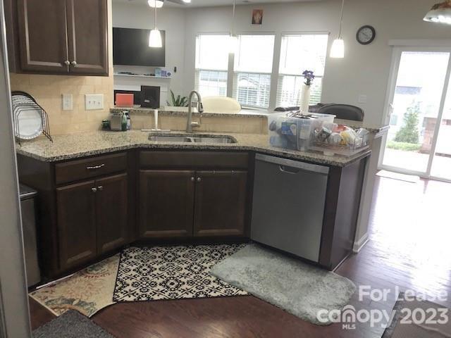 Oakland Pointe - Residential Lease