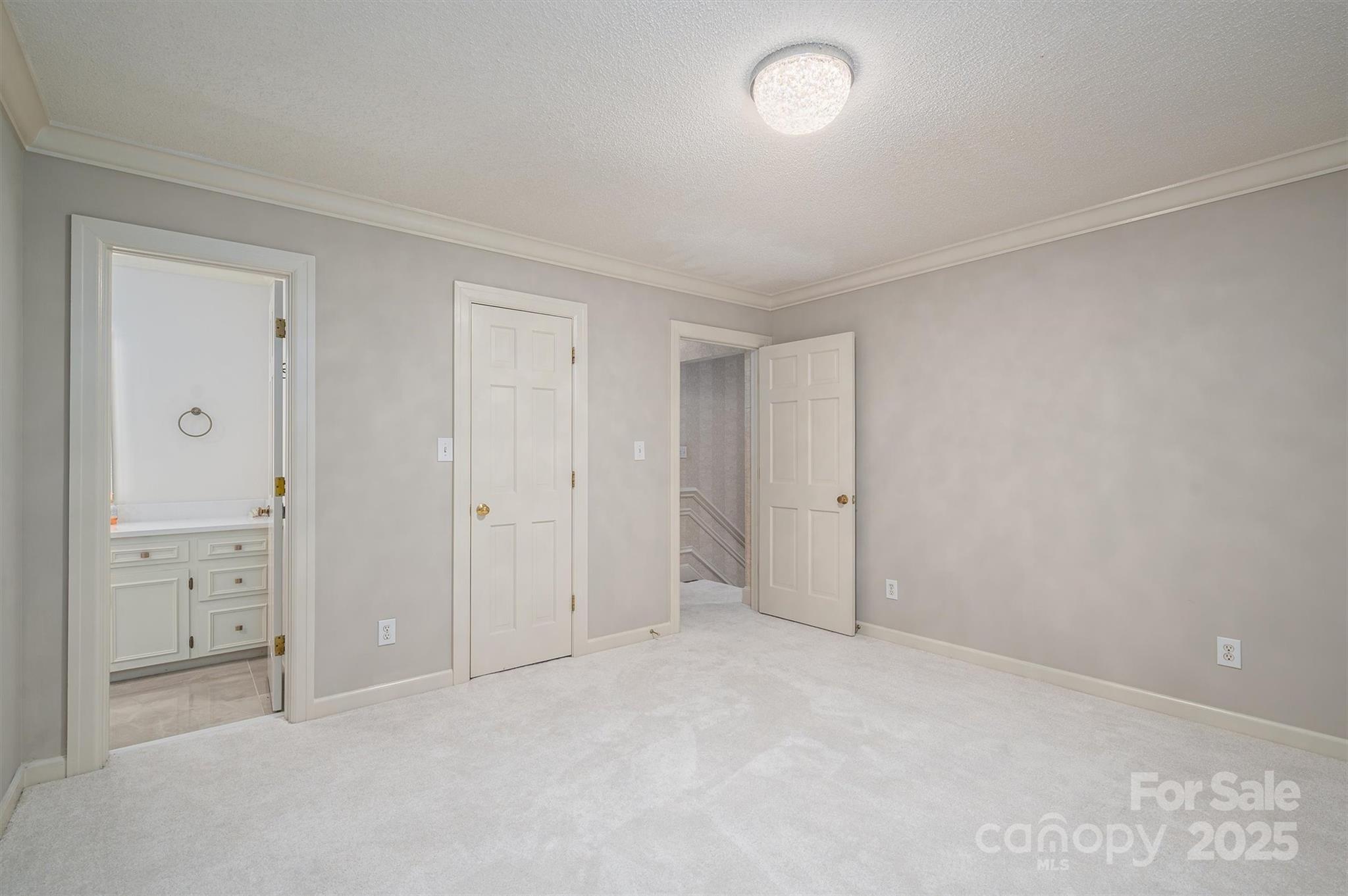 Country Club Gardens - Residential