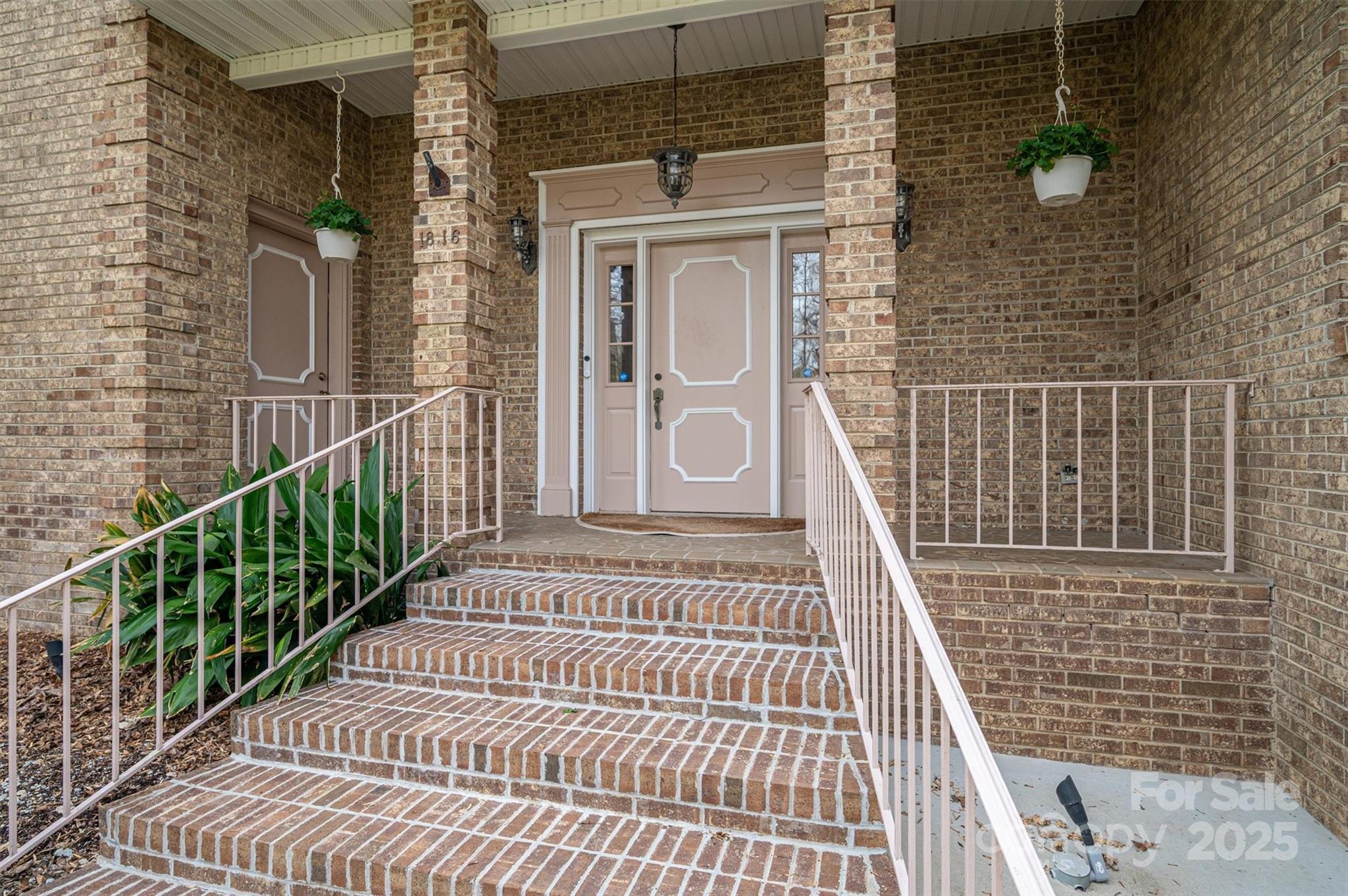 Country Club Gardens - Residential