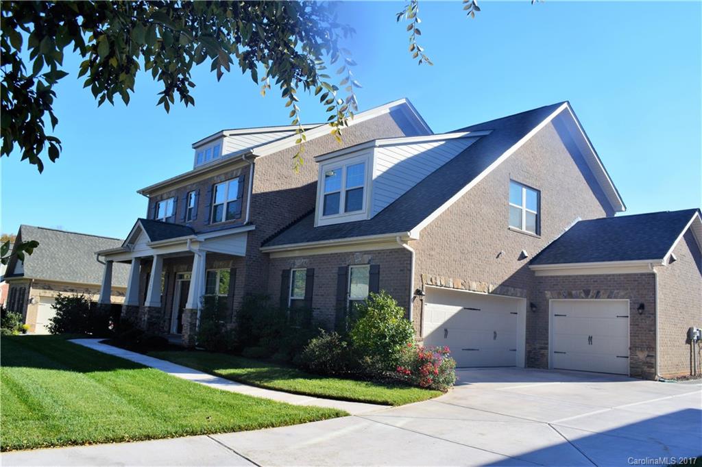 2 STORY ALL BRICK HOME SITS ON LARGE PRIMUM LOT.GUST SUIT/OFFICE W/FULL BATHROOM ON MAIN FLOOR.GOURMET KITCHEN WITH UPGRATED GRANIE, SUBWAY TILE BACKSPLASH,SS APPLIANCES,LARGE ISLAND,WALKIN PANTRY,GREAT ROOM W/STONE FIRE PLACE.FORMAL LR AND DINING ROOM.PRIVATE MASTER SUITE,LARGE ON SUITE BATROOM WITH HIS/HER SINK,SEPARATE TUB/SHOWER. CLOSE TO INTERSTATE ,SHOPPING AND RESTAURANTS.