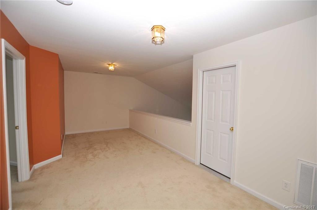 Autumn Cove At Lake Wylie - Residential Lease