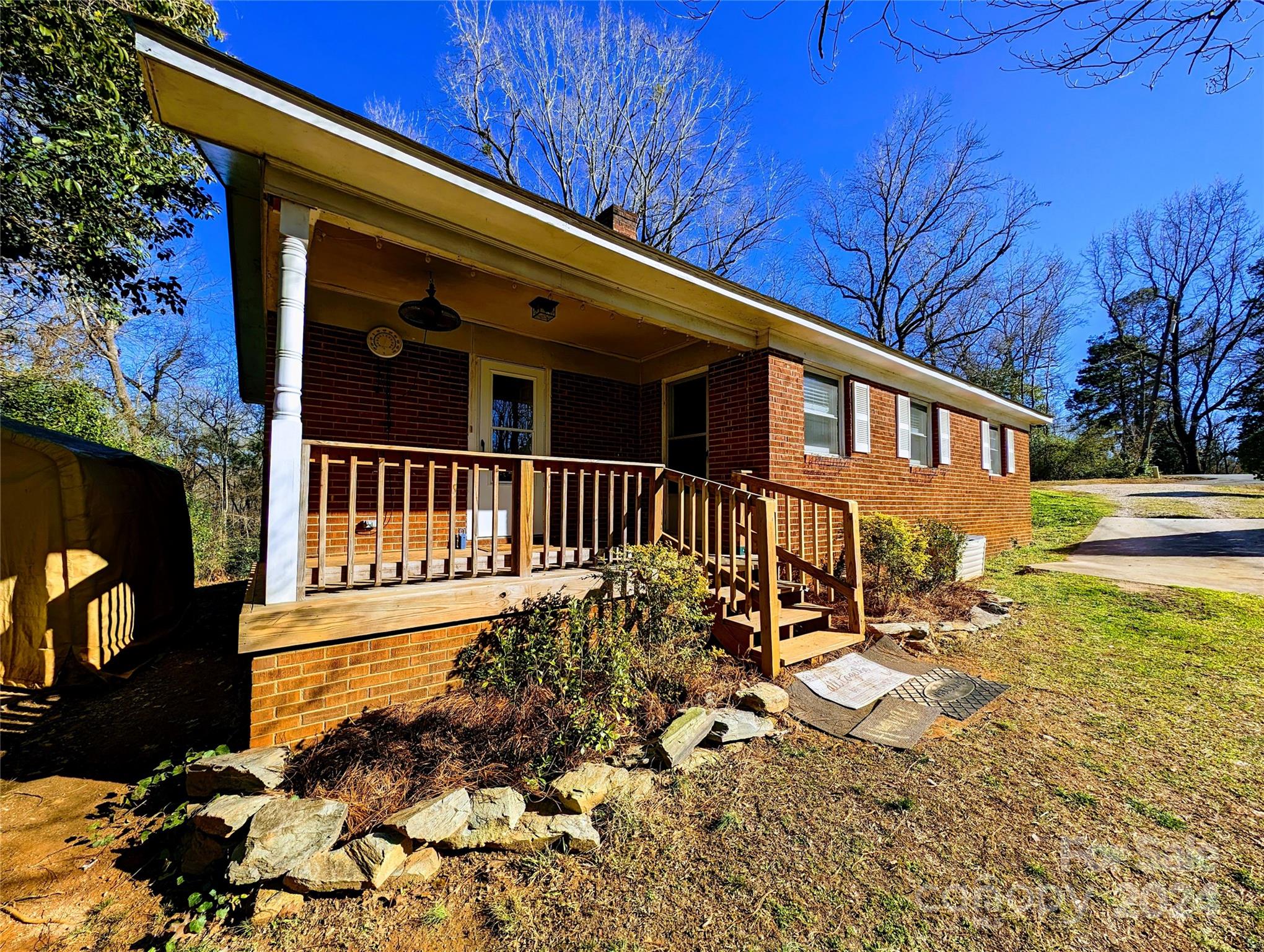FULL BRICK ranch home with a beautiful wooded view from your back deck.  This 3 bedroom 1 full bath is ready for your creative mind to make it one of a kind!  Eat-in kitchen, large laundry room, large living room, and spacious bedrooms.  A new roof was installed 2018.