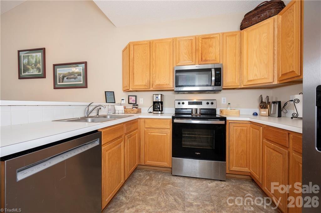 Stadium Oaks Townhomes - Residential