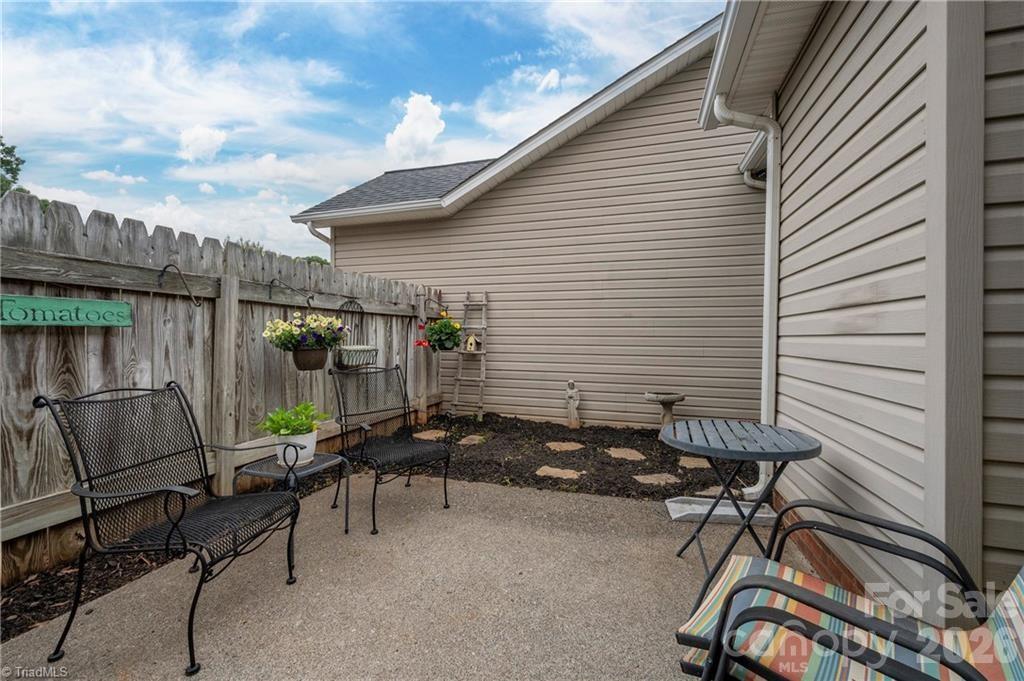 Stadium Oaks Townhomes - Residential