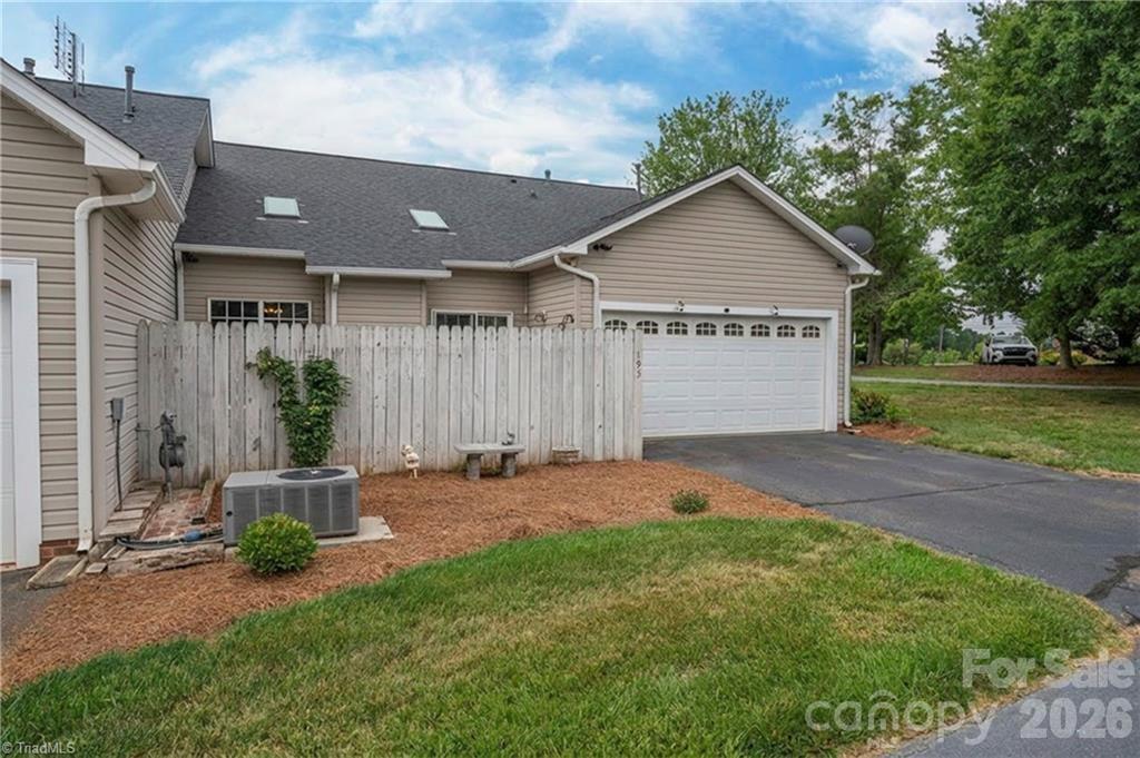 Stadium Oaks Townhomes - Residential
