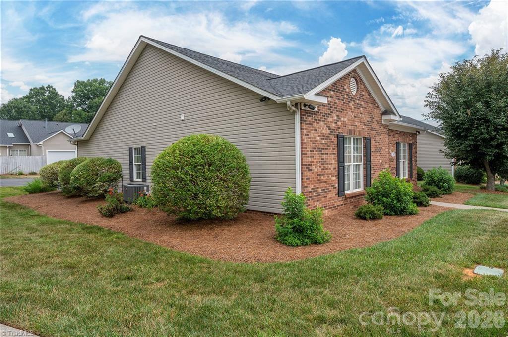Stadium Oaks Townhomes - Residential