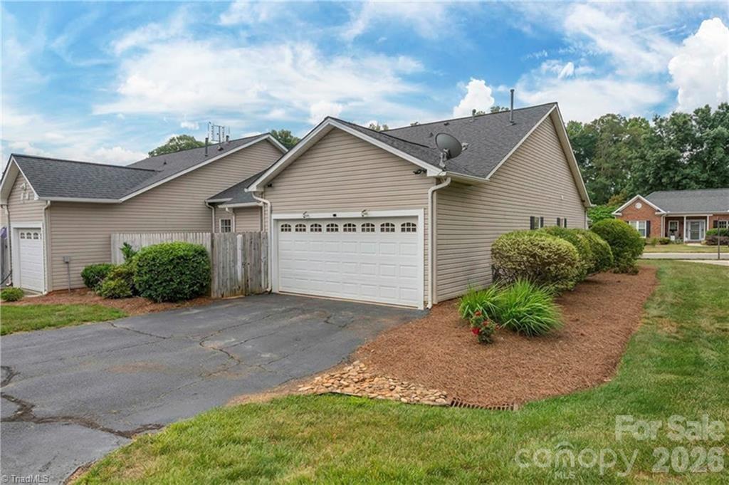 Stadium Oaks Townhomes - Residential