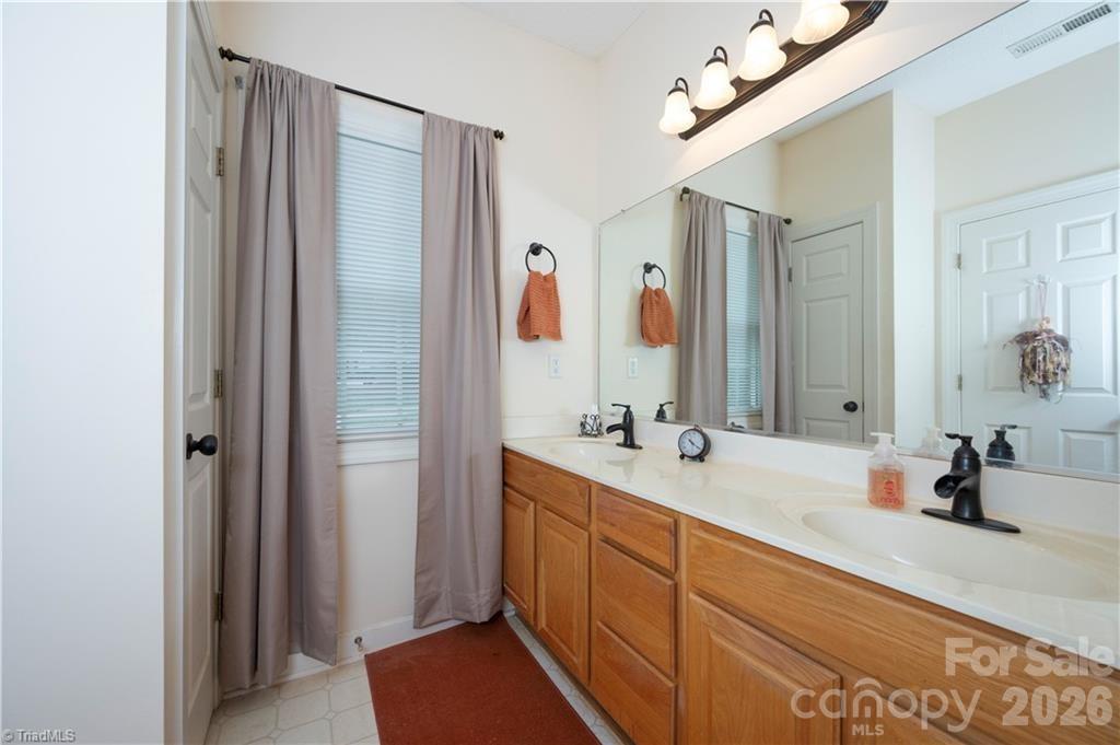 Stadium Oaks Townhomes - Residential