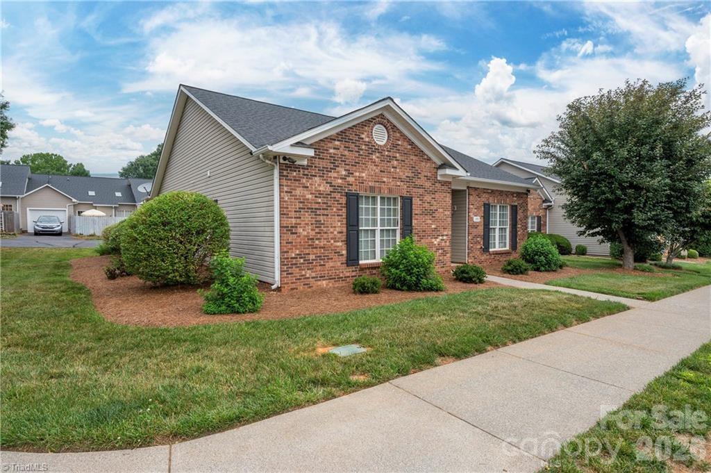 Stadium Oaks Townhomes - Residential