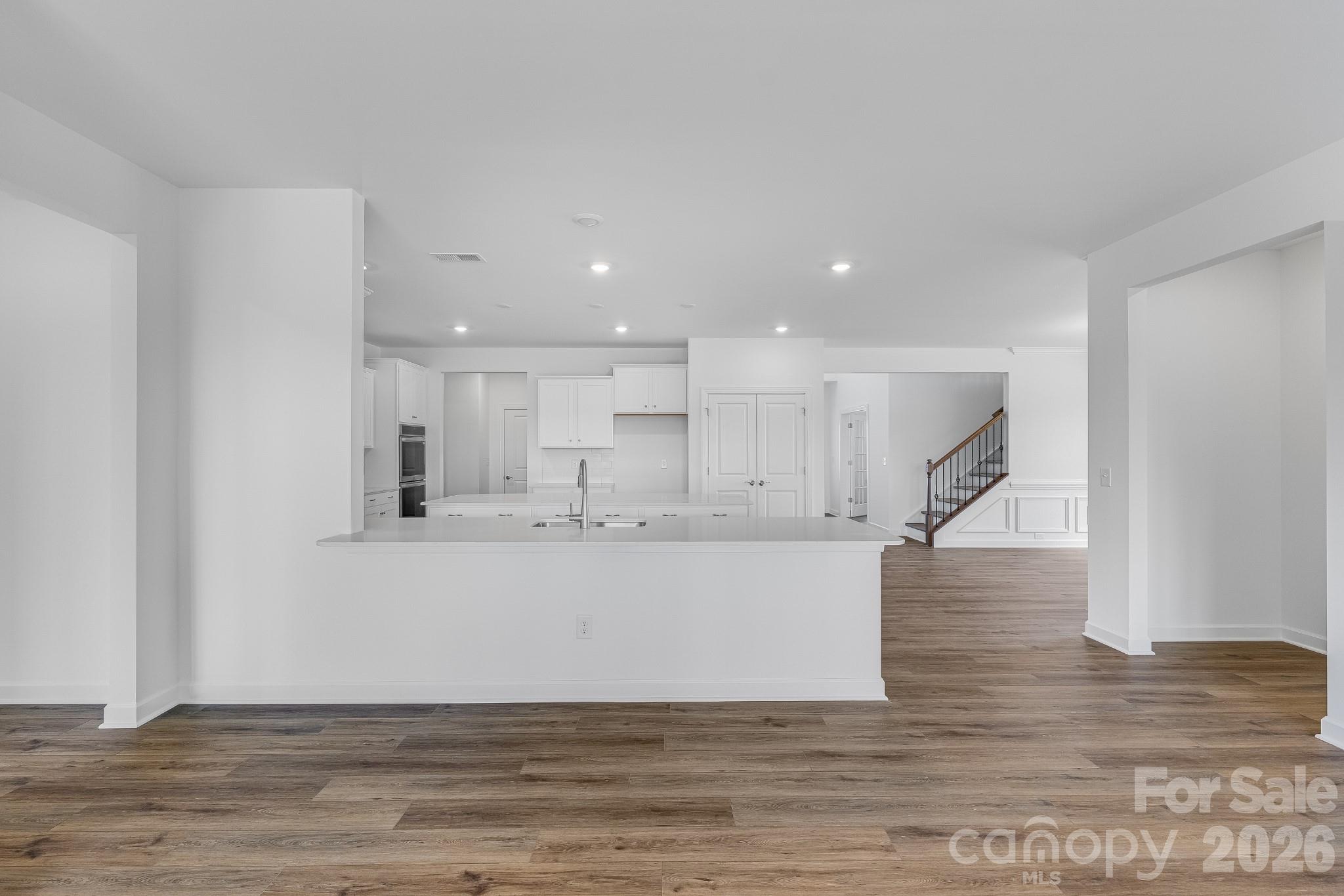 Roselyn - Residential
