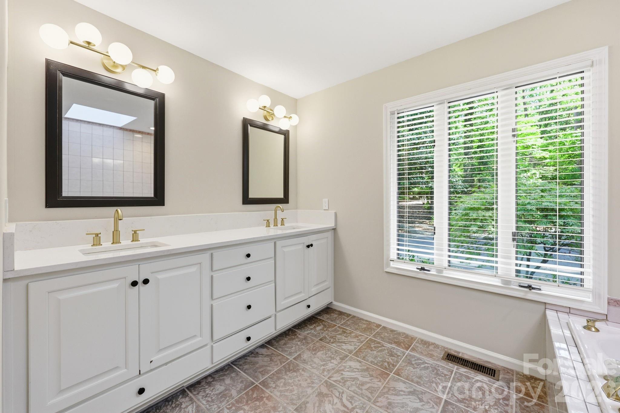 Sapona Trace - Residential