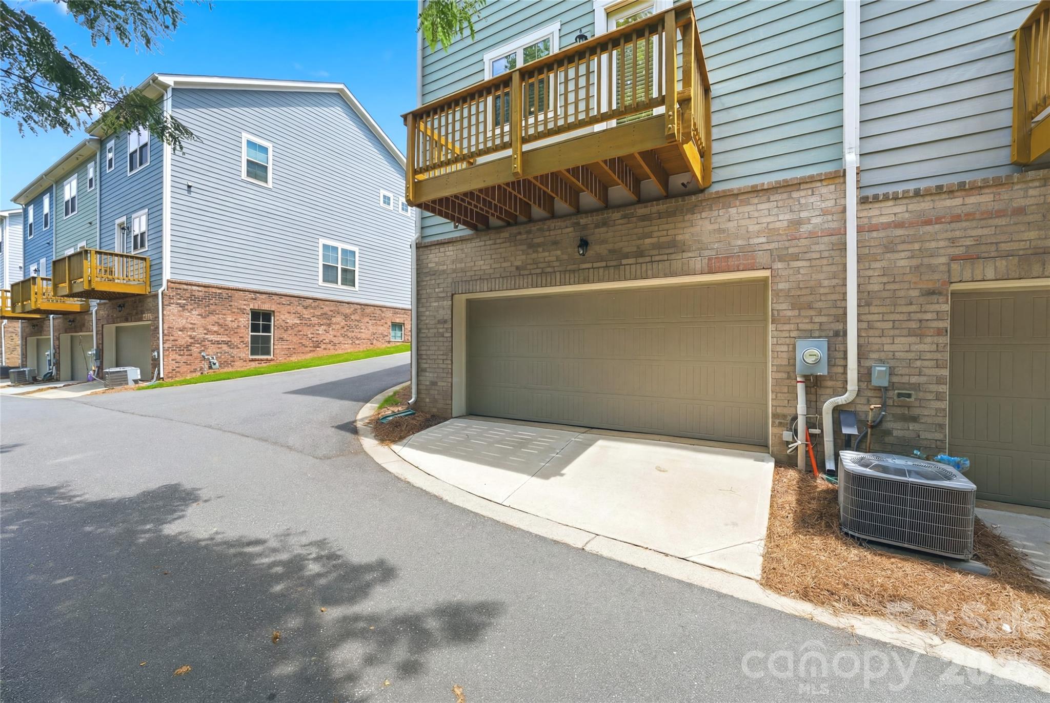 Hadley at Arrowood Station - Residential