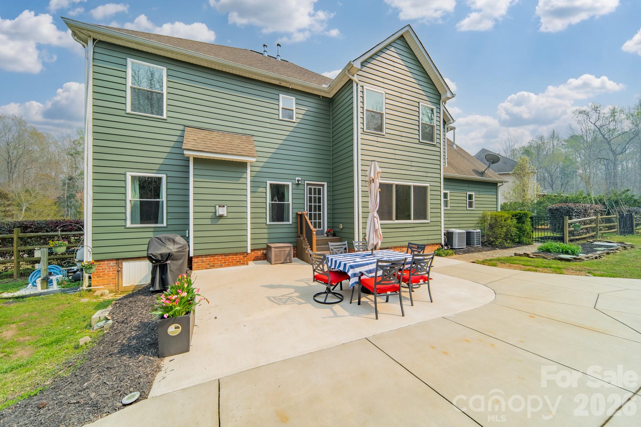 Lynnwood Farms - Residential