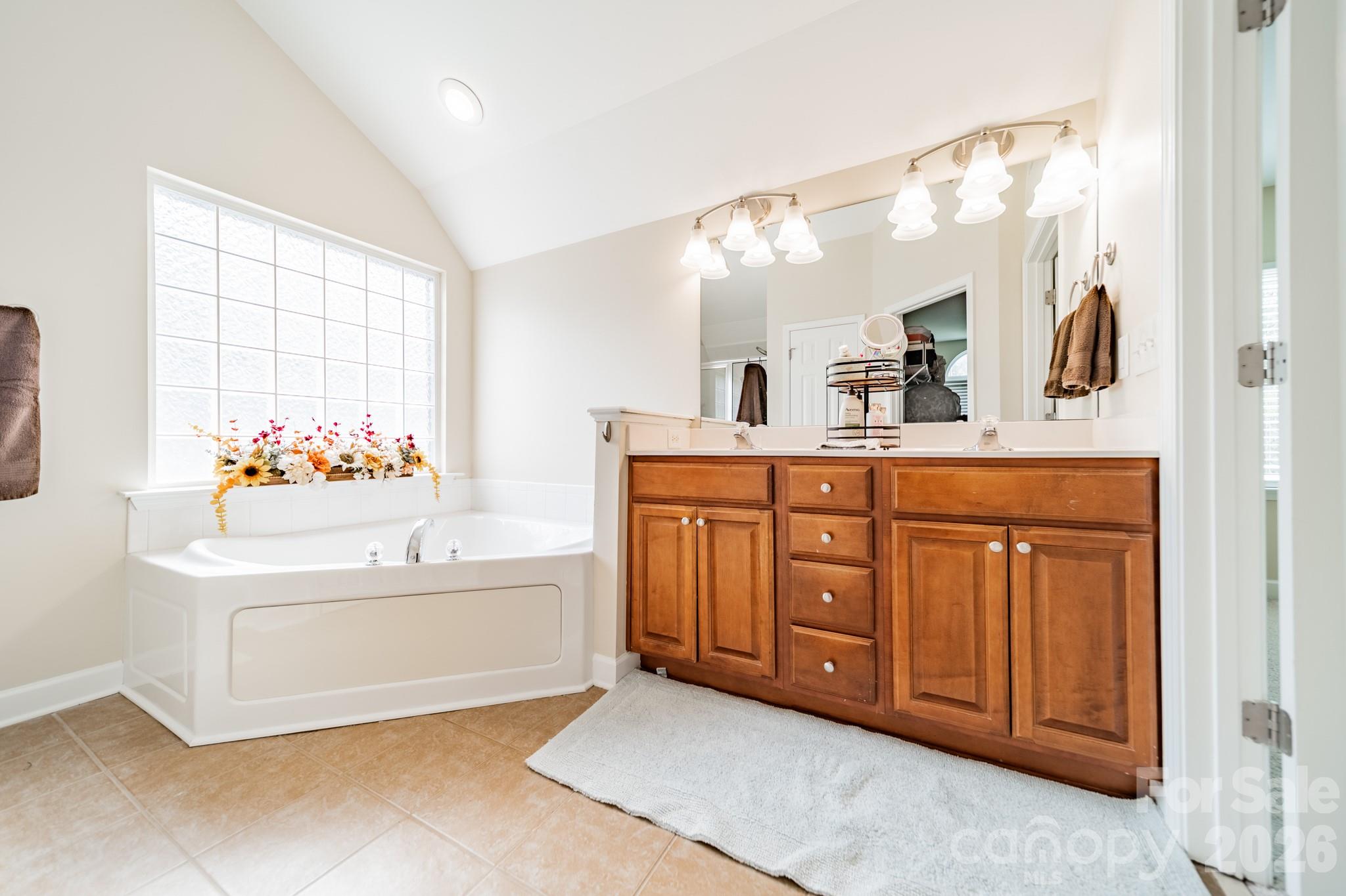 Lynnwood Farms - Residential