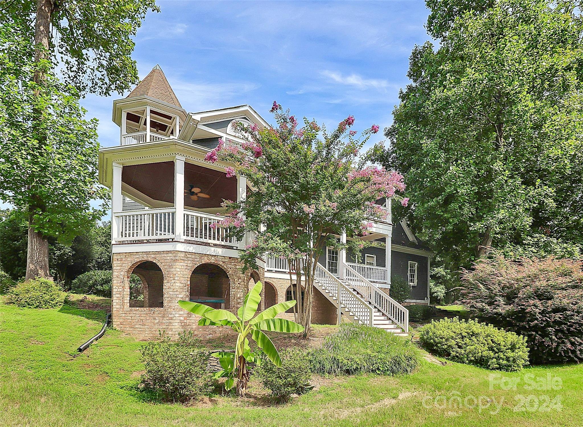 Mt Isle Harbor - Residential
