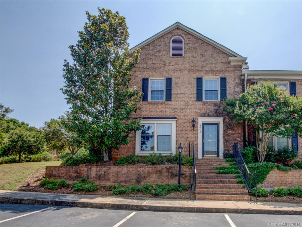 Newly updated, all brick, end-unit townhome, in the heart of Southpark! Updates include granite countertops, a new ss oven, hood & refrigerator in the kitchen, new laminate wood flooring throughout main floor, & new carpeting upstairs! Main floor features an open kitchen w/ plenty of cabinetry and countertop space, a den that leads into a formal dining area, and a living room, w/ a fireplace! Large master and 2 spacious secondary bedrooms upstairs! Private enclosed patio w/ additional storage!