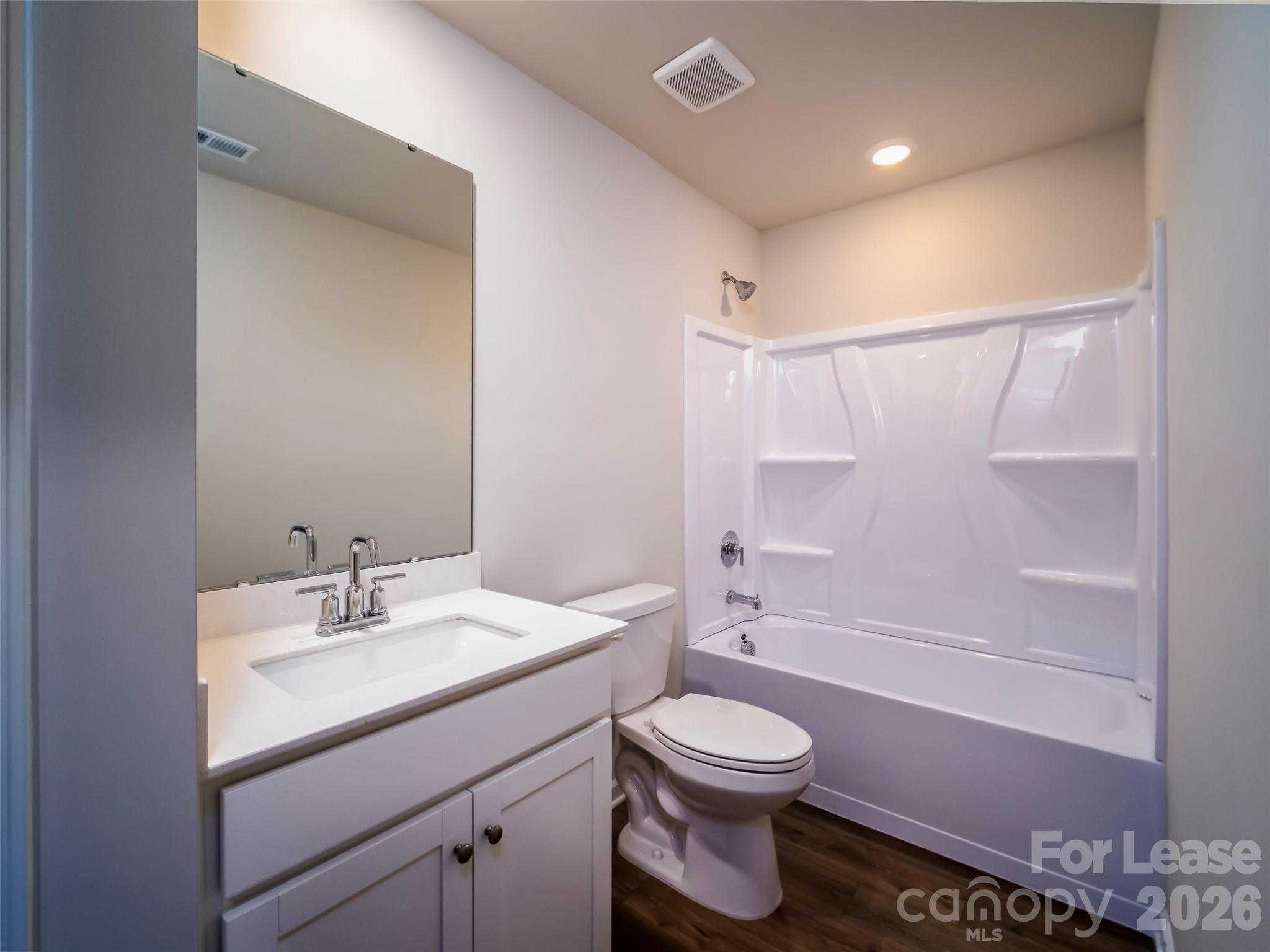 Redhawk - Residential Lease