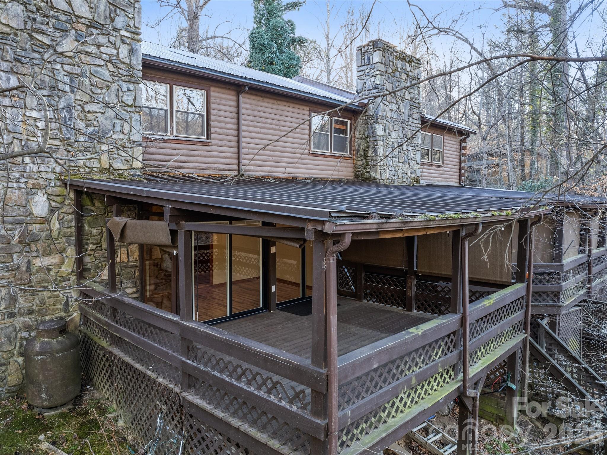 Hemlock Villas - Residential