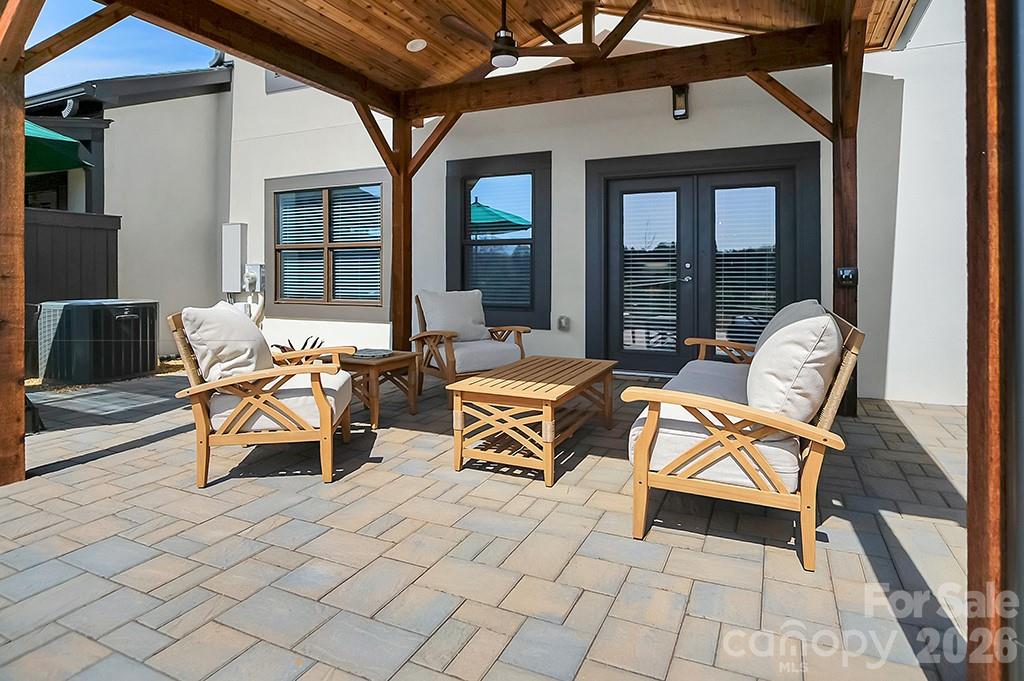 Country Club Villas - Residential