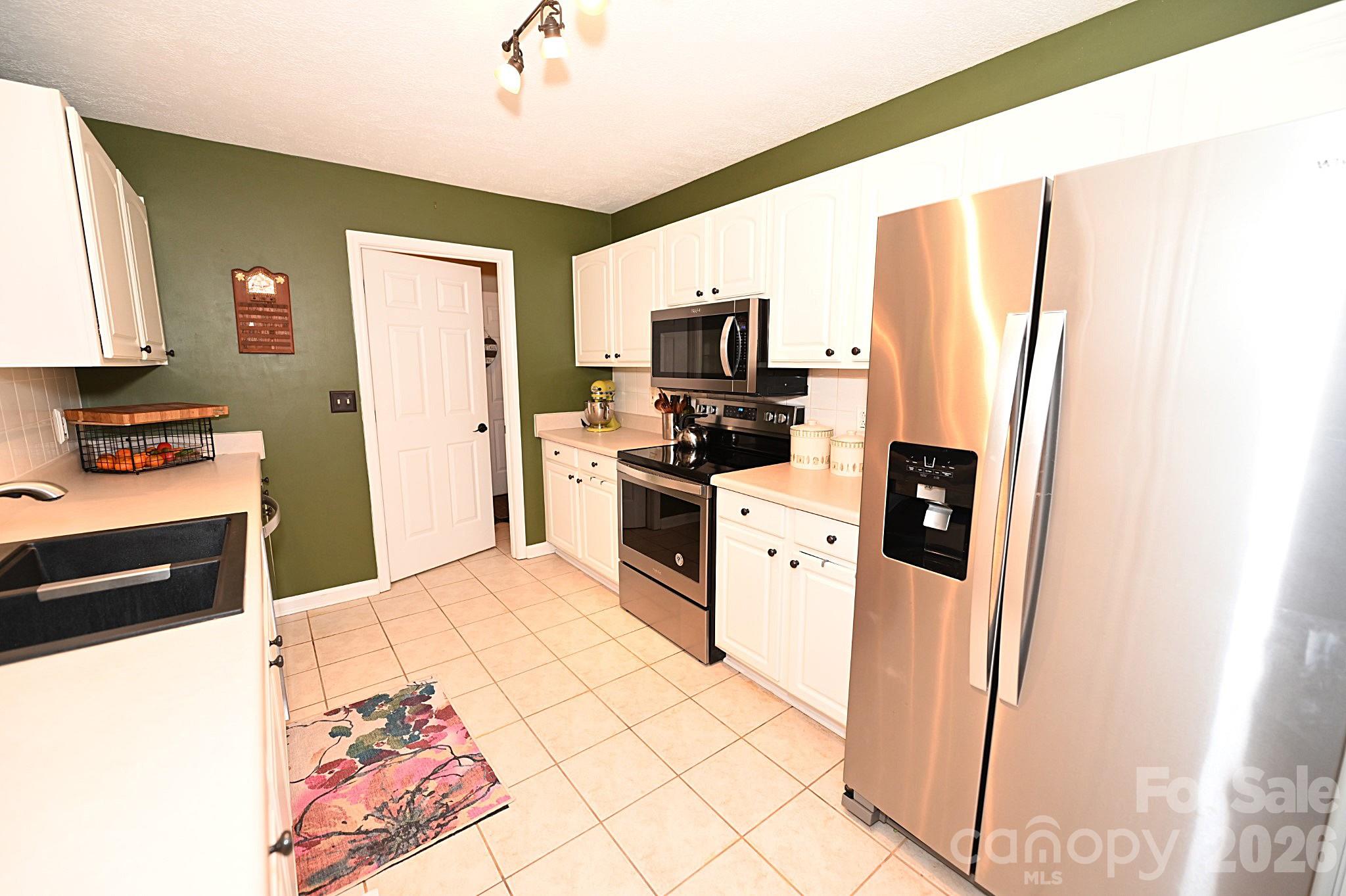 Maple Crest - Residential