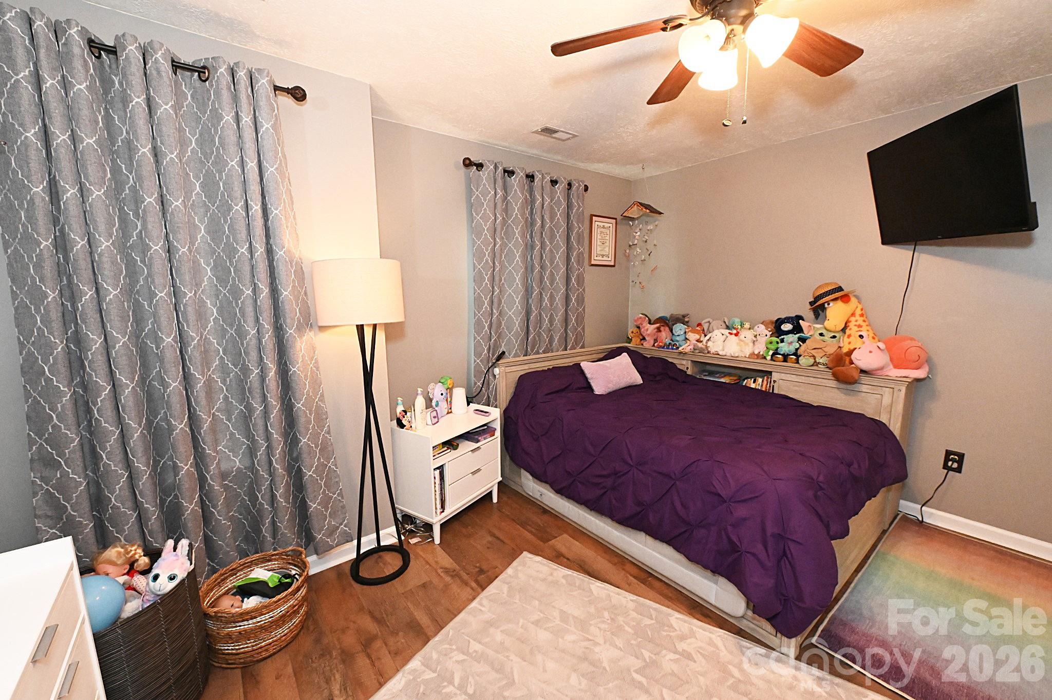 Maple Crest - Residential