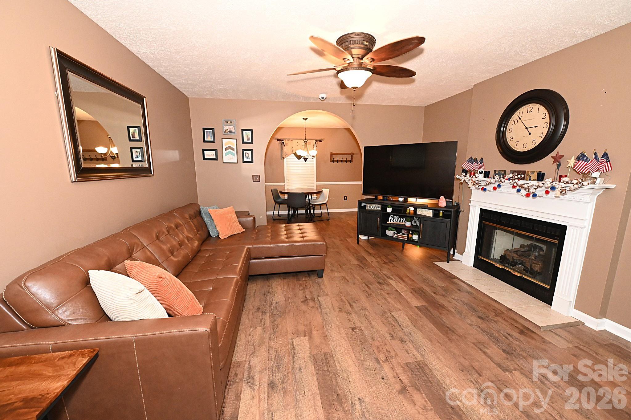 Maple Crest - Residential