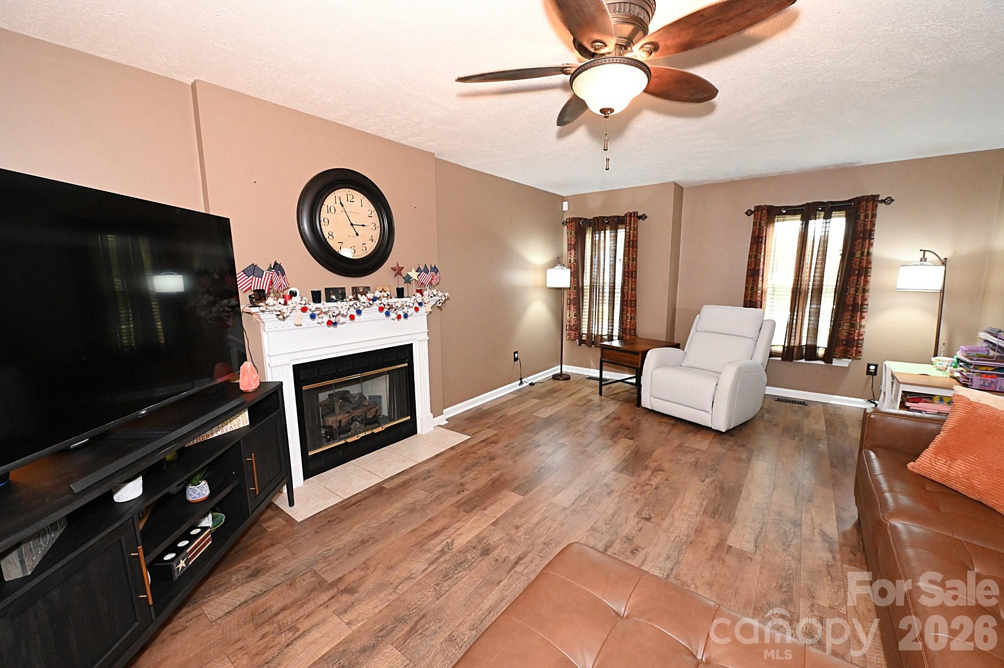 Maple Crest - Residential