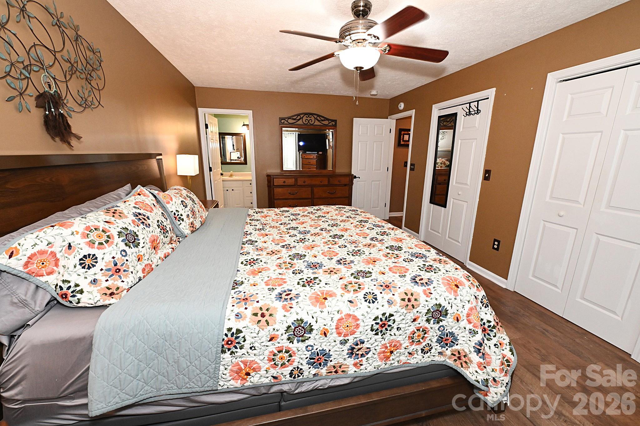 Maple Crest - Residential