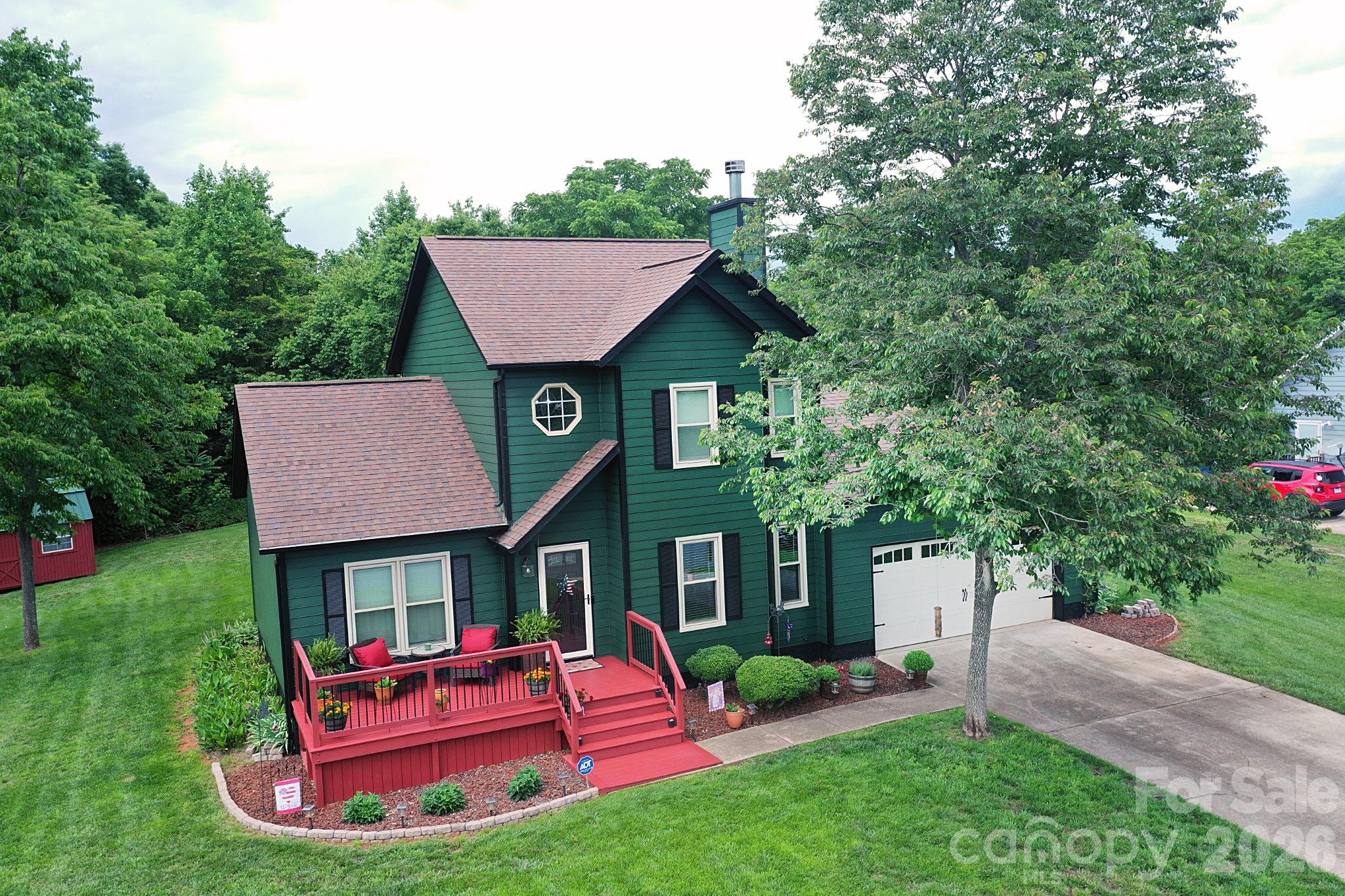 Maple Crest - Residential